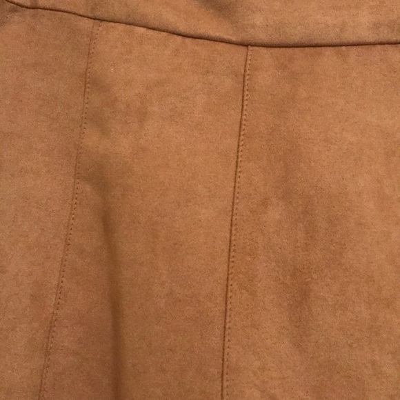 BCBGeneration faux suede skirt - Picture 2 of 3